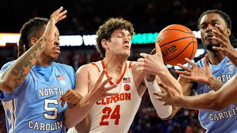 Davis, Bacot lead No. 8 North Carolina to 65-55 victory over 16th-ranked Clemson